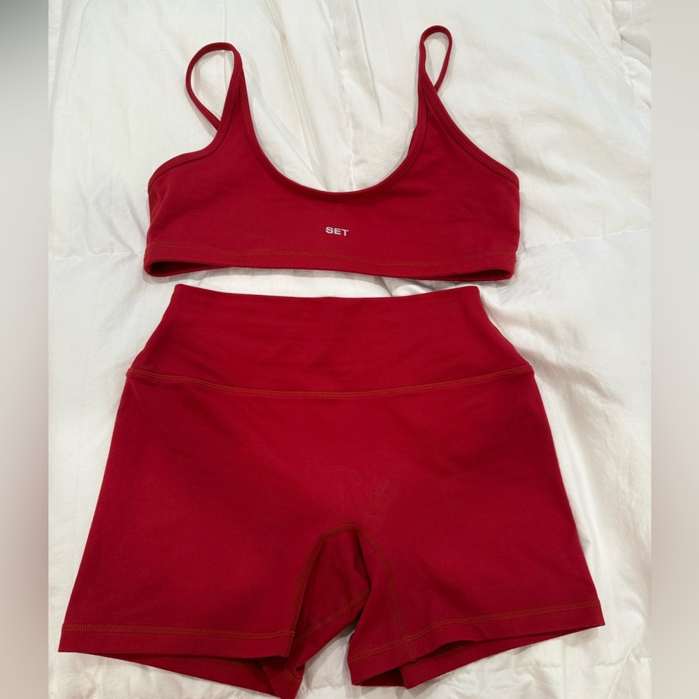 Set Active Red Set M/L